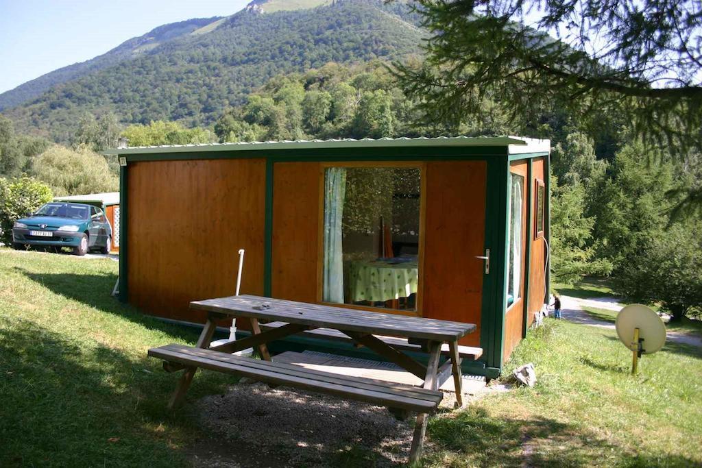 Camping Le Rey Louvie Juzon Oda fotoğraf