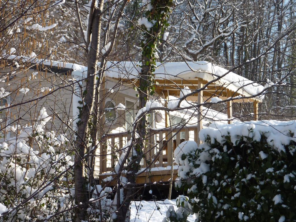 Camping Le Rey Louvie Juzon Oda fotoğraf